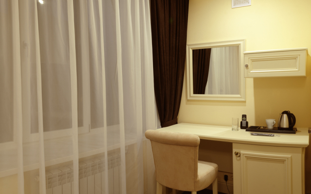 Salyut Hotel