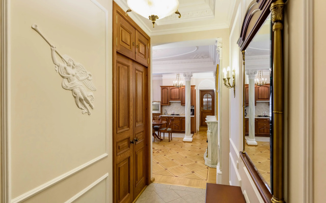 HTH24 Italyanskaya 29/14 Apartments