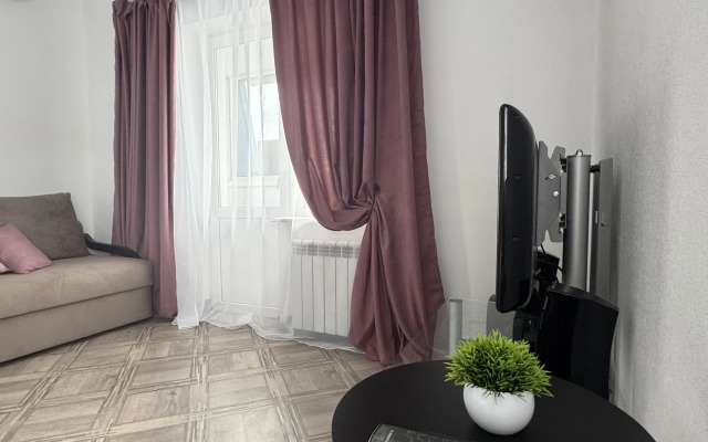 Na Sovetskoy Ulitse 165 Flat