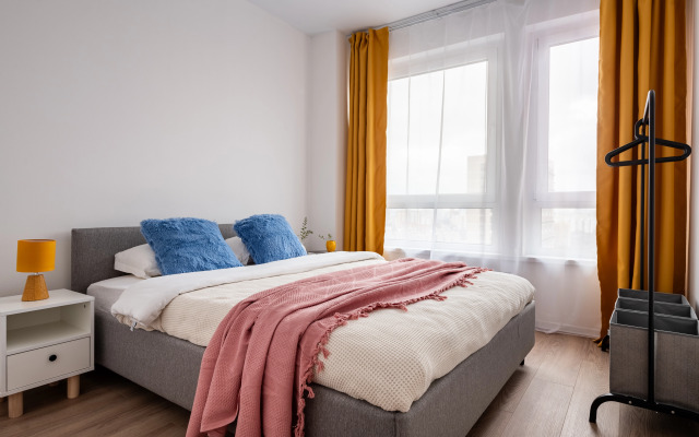 Chetyrekhkomnatnaya Dizainerskaya Vidovaya Flat