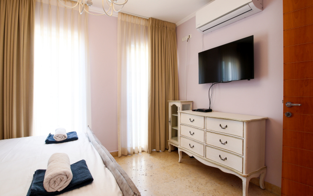 Penthouse & Jacuzzi In Neve Tzedek By Feelhome Apartments