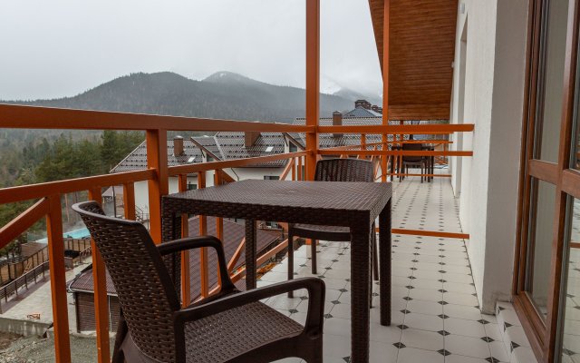 Amra Hotel