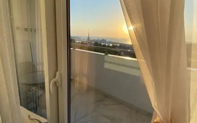 Na Ulitse Pervomayskoy 1 Flat