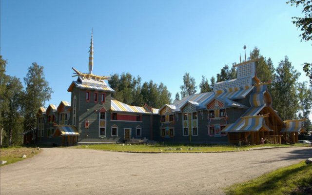 Туристический комплекс Удивительная Деревня Мандроги
