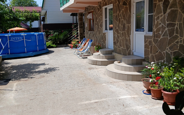 Gostevoy Dom Oazis Na Fruktovoy Guest House