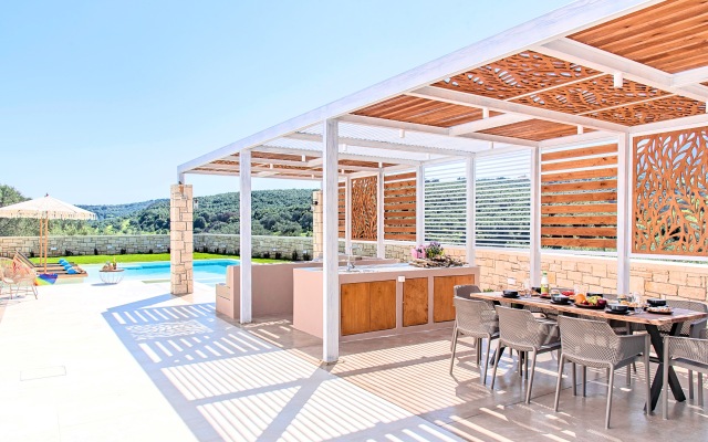 Blue Lake Villa Heated Pool