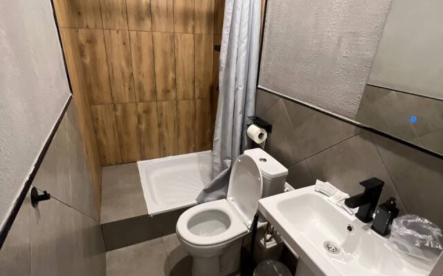 s Khoroshim Remontom v Tolyyatti Apartament