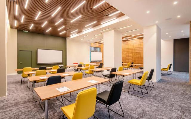 Holiday Inn Yerevan Republic Square, an IHG Hotel