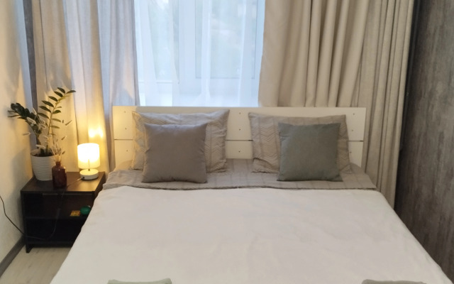V Mikrorajone Solnechnyj Flat