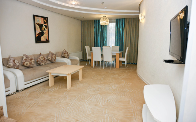Arena Sheki Hotel