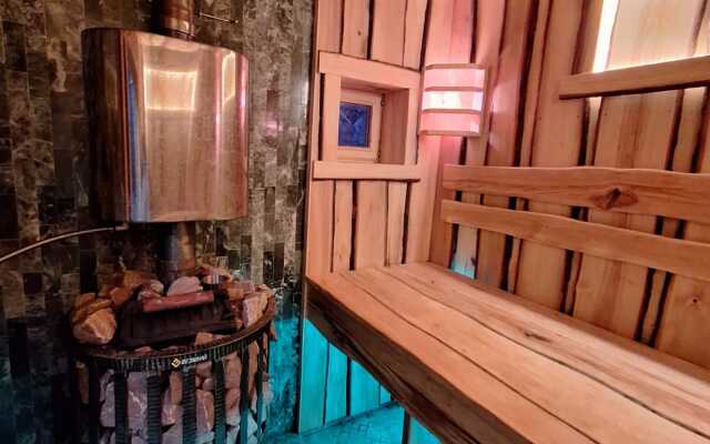 Частный дом в Заветах Ильича с розовой гостиной