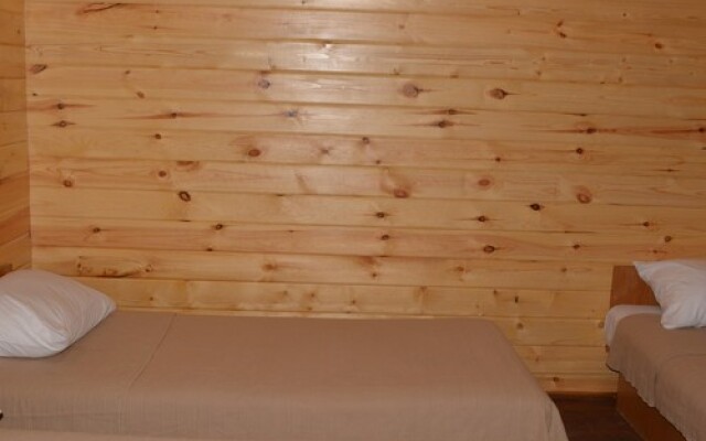 Mozhzhevelovyiy Ray Hotel