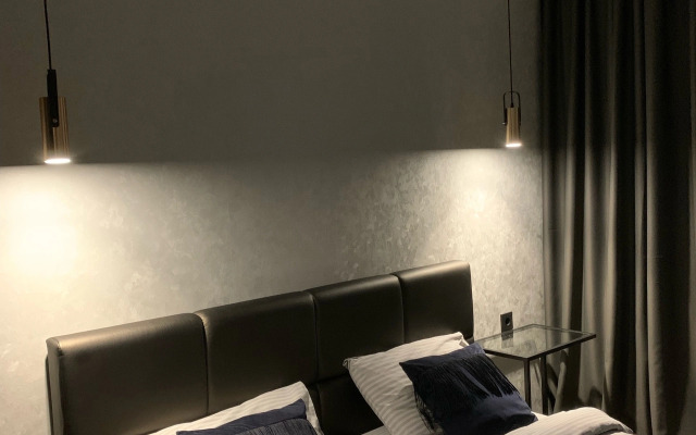 Stilnaya ot Dizajnera u Korolevskih Vorot Flat