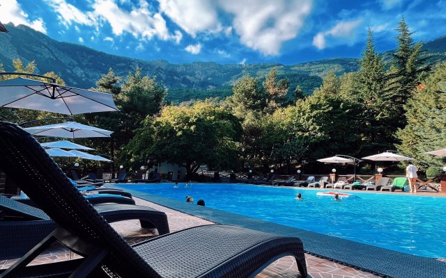 Курортный отель Поляна Сказок