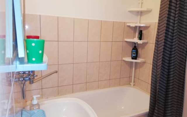 Dvuhkomnatnaya Ryadom S Metro Belyaevo Apartments