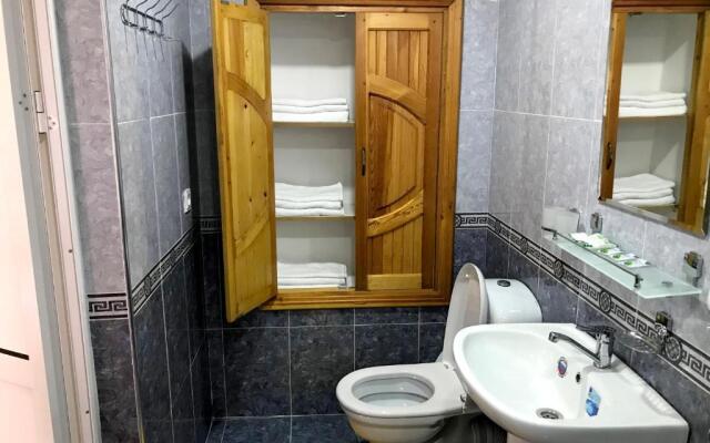 Firuza Guest House