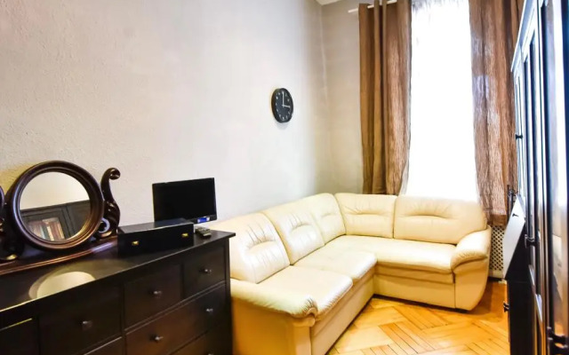V Starinnoy Usadybe Flat