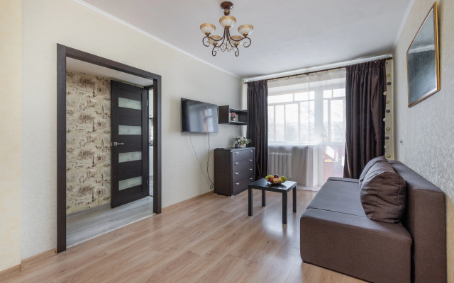 Апартаменты с балконом рядом с Комаровским рынком