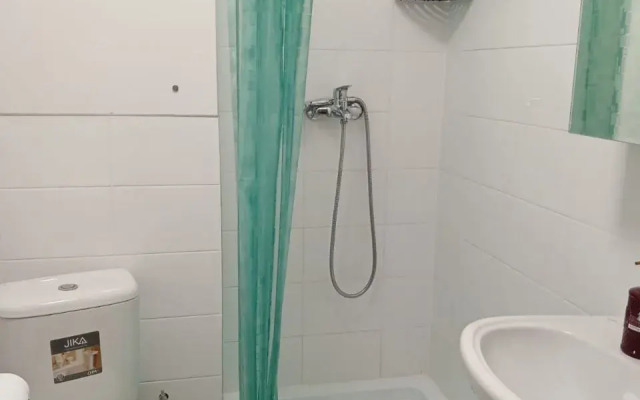 Studiya s sovremennym remontom Flat