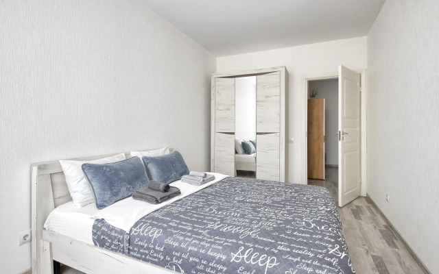 Апартаменты Myhome Yourhome на Богатырском проспекте 45