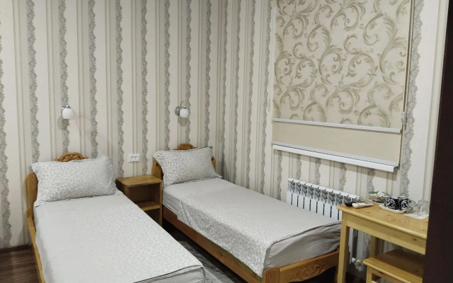 Allanazar Ota Guest house