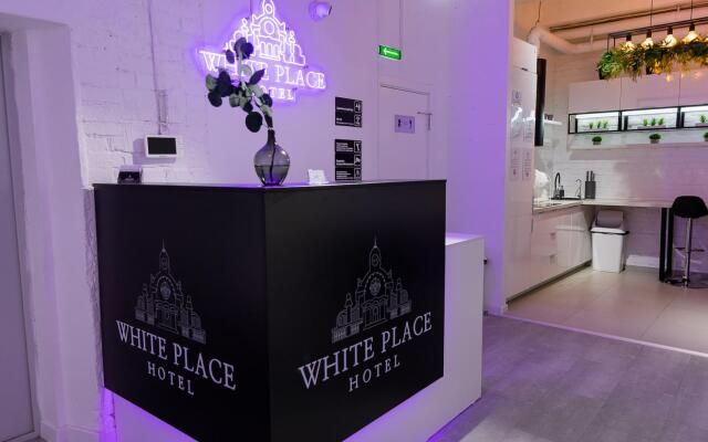 White Place Hotel