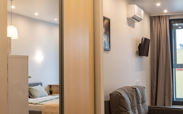 Na Tsska Studiya 8 Apartments