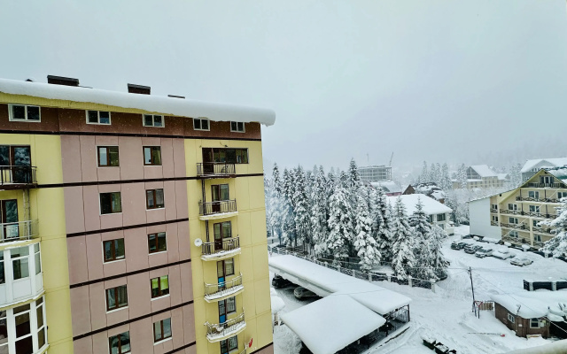 Kvartira na Alanskoj, 25 "Trehkomnatnye"