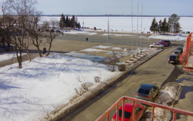 Квартира двухкомнатная набережная Северной Двины 95