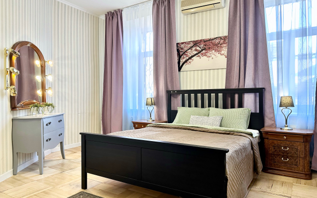 Апартаменты SpbStay с 3 спальнями на Некрасова 1