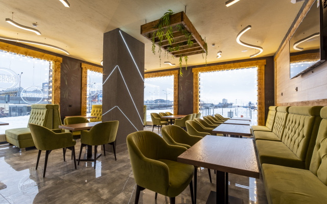 LuxApart U Metro Kupchino Apartment