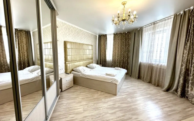 Апартаменты 651 Флэтс-Лайн на улице Красноармейская 100