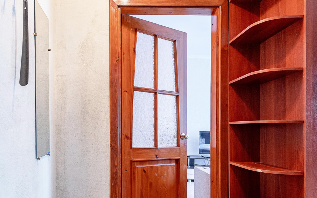 Na Kotelnikova Ryadom S Tsentrom Almazova I Doktrinoy Flat