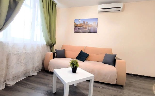 Krasivaya kvartira ryadom s Mamaevym kurganom Flat