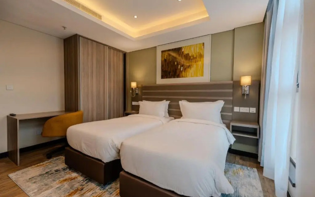 Отель Trademark Suites at Enaki Town