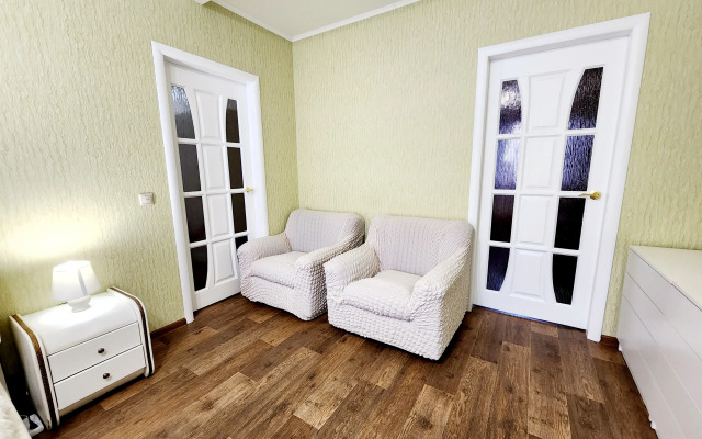 Квартира Трехкомнатная квартира, Ленинградский 10