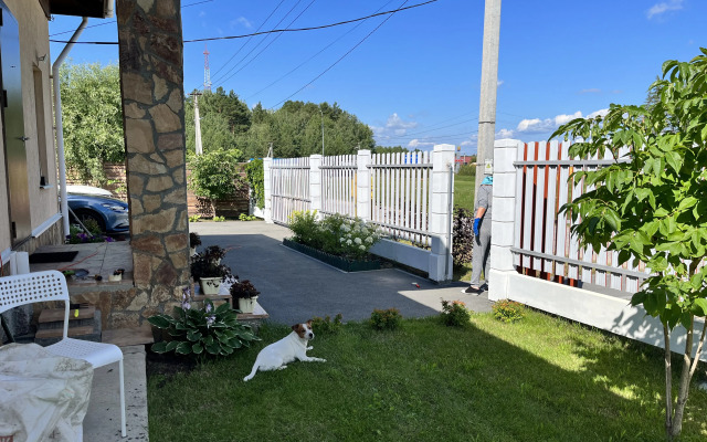 Zagorodny Dom S Terrasoy Private house