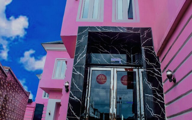 Ama Luxury Suites Hotel