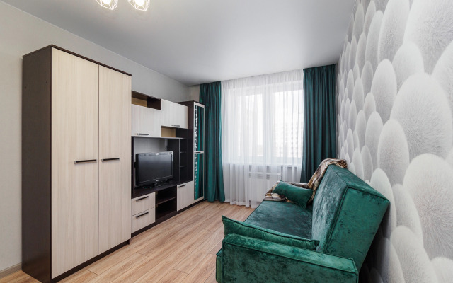Uyutnaya v samom centre levogo berega Irtysha Flat