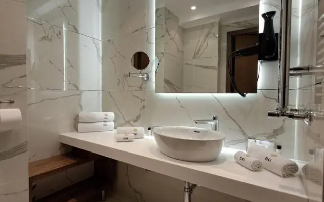 Hotel H41 Luxury Hotel & Suites
