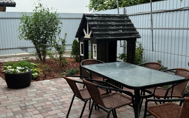Perelman Guest house