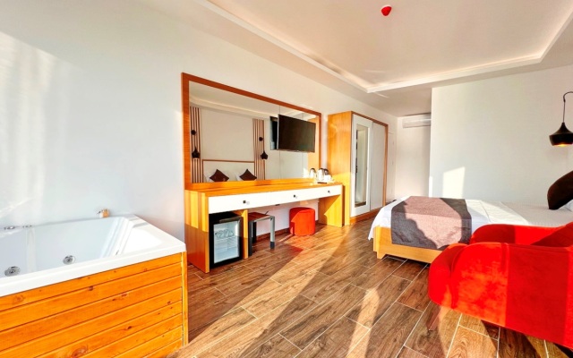 Kalkan Beach Park Hotel