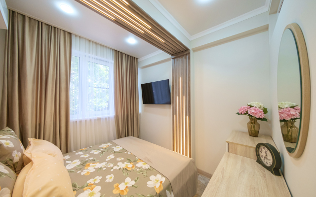 3-Kh Komnatnye  Na 1 Beregovoy Linii Apartments