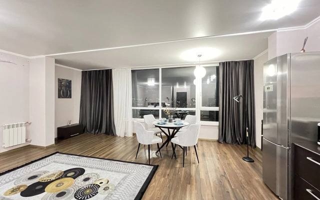 Na Ulitse Karyernaya 24 Flat
