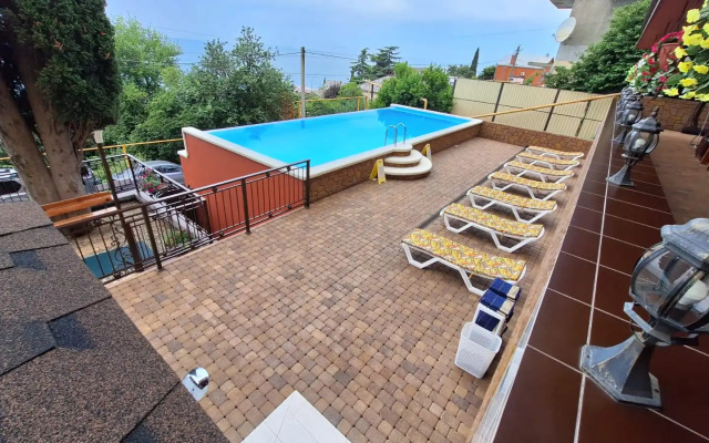 Kiparizzz Hotel