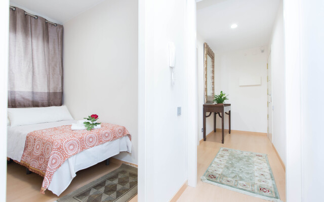 Апартаменты Golden Central Muntaner Stay Barcelona