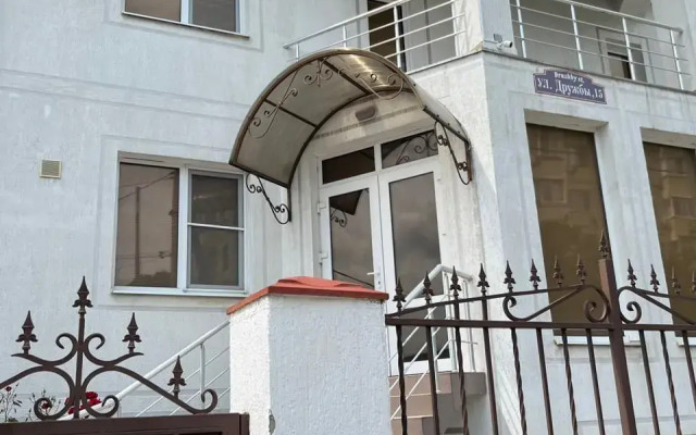 Apartment Veles House Druzhby 15