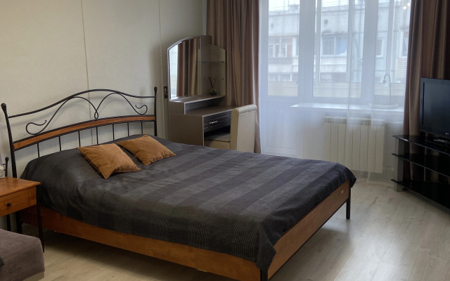 Квартира 1-к на Сурикова 53