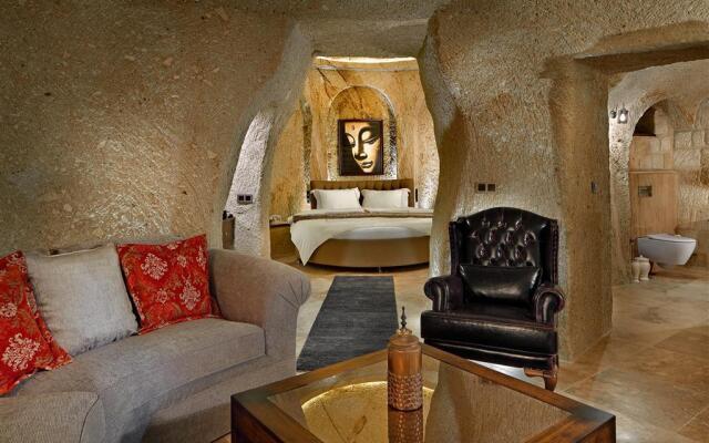 Seraphim Cave Suites & Spa Hotel