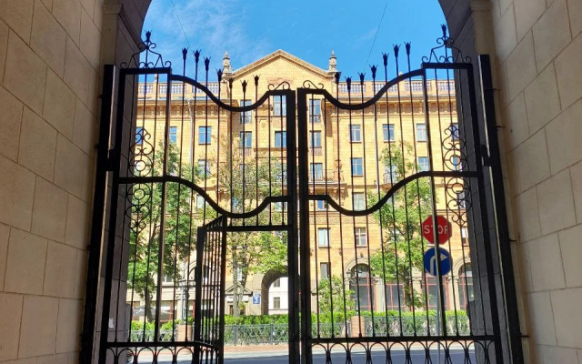 Vozle Guma V Tsentre Novaya Flat